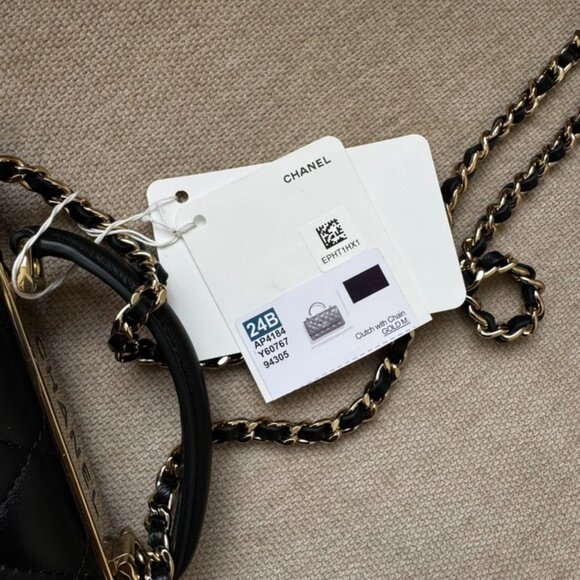 New in Box Chanel Black Mini Flap Handbag with Chain - Picture 8 of 11